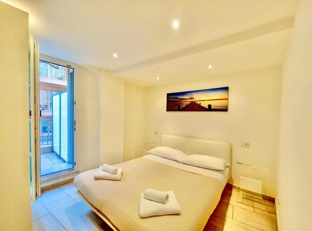 Trilocale Palais Ausonia, Apartment Menton