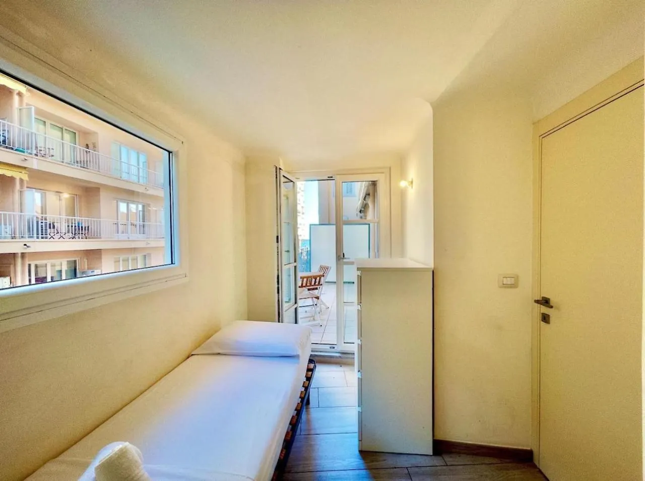 Trilocale Palais Ausonia, Apartment Menton France