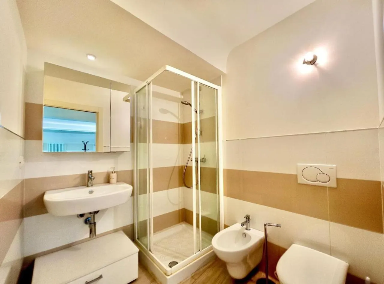 Trilocale Palais Ausonia, Apartment Menton 0*,
